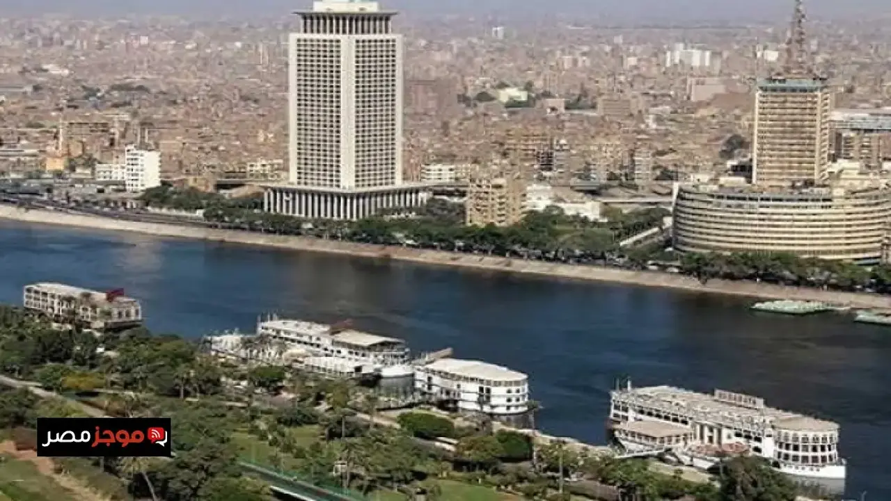 توقعات طقس الغد تشير إلى حرارة نهارية معتدلة وبرودة ليلية بمعظم المناطق